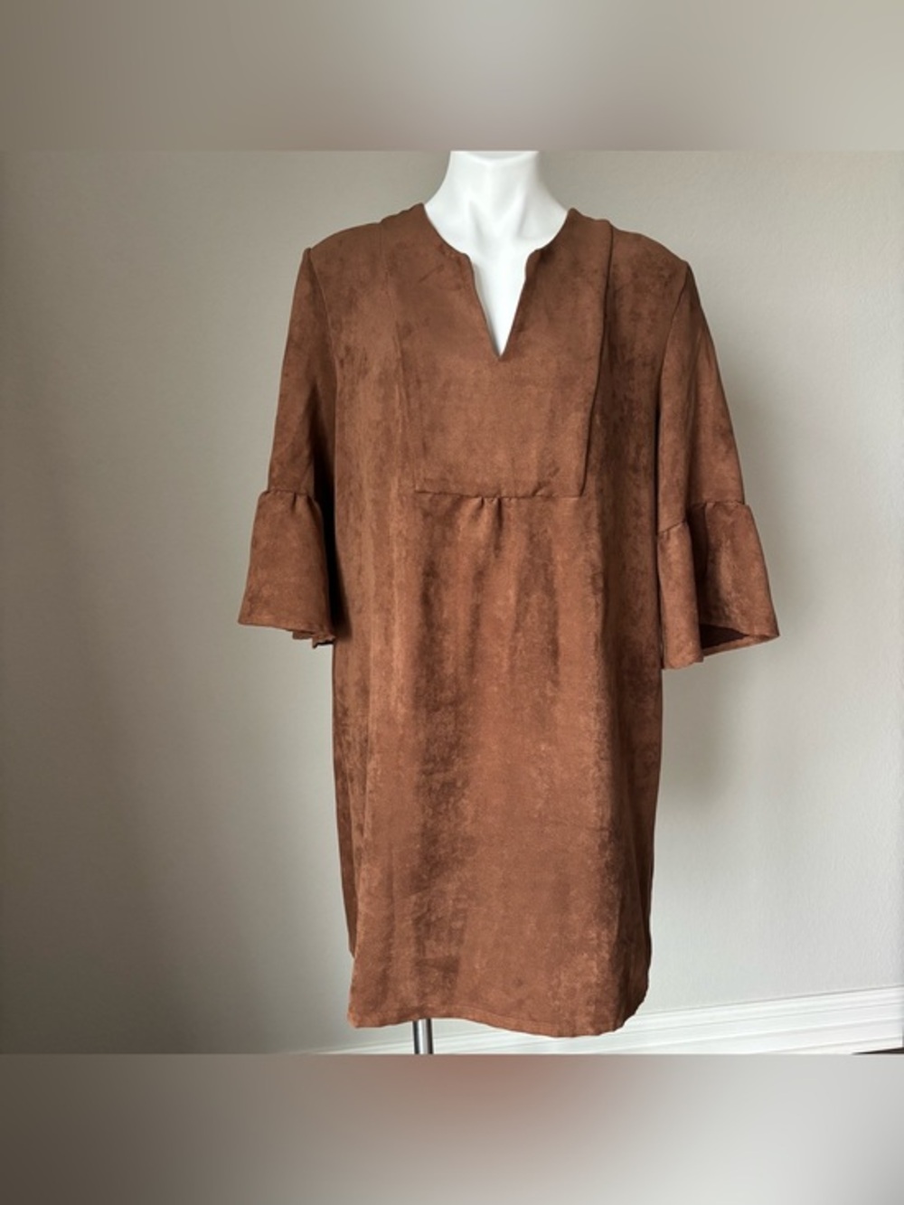 Jude Connally Kerry Faux Suede Split V-Neck 3/4 Flounce Sleeve Dress Large L